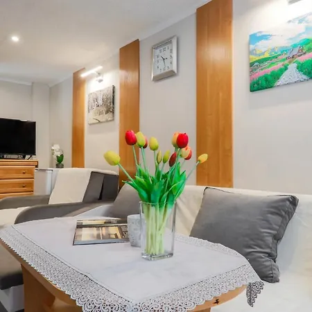 ホームステイ U Pawloka *